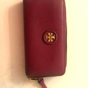 Tory Burch wallet